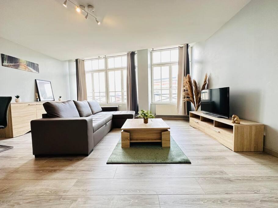 Au Coeur De Bruyeres Appartement Buitenkant foto